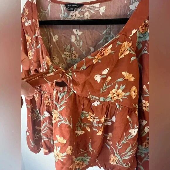 American Eagle orange floral flowy top ￼ - Picture 4 of 4